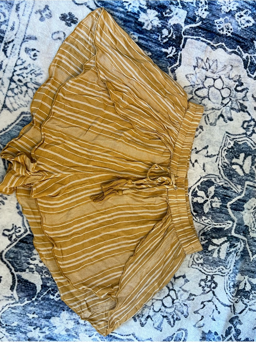 American Eagle Outfitters Mustard Striped Tie-Waist Flowy Shorts